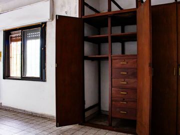 Gral Rodriguez,Casa numerosos amb Apto Profesional