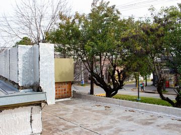 Gral Rodriguez,Casa numerosos amb Apto Profesional