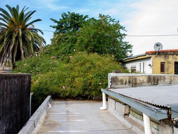 Gral Rodriguez,Casa numerosos amb Apto Profesional