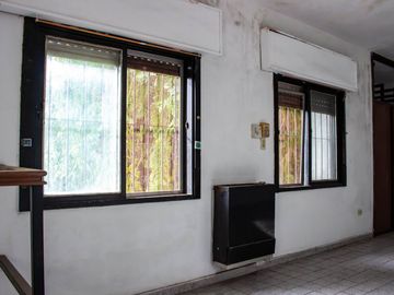 Gral Rodriguez,Casa numerosos amb Apto Profesional