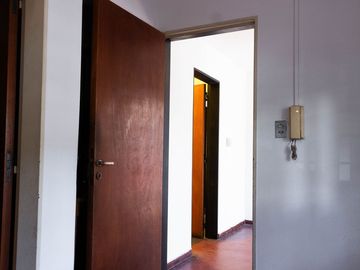 Gral Rodriguez,Casa numerosos amb Apto Profesional