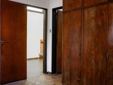 Gral Rodriguez,Casa numerosos amb Apto Profesional