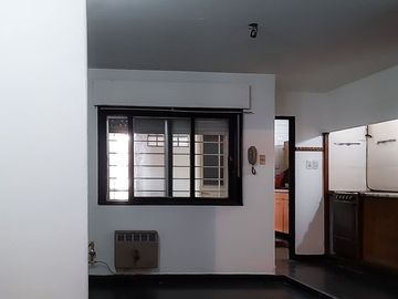 Gral Rodriguez,Casa numerosos amb Apto Profesional