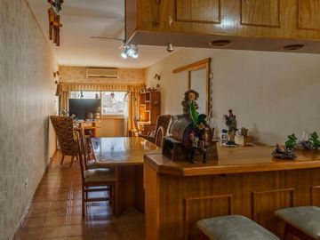 VENTA DEPTO 4 AMB CASEROS C/COCHERA APTO CREDITO