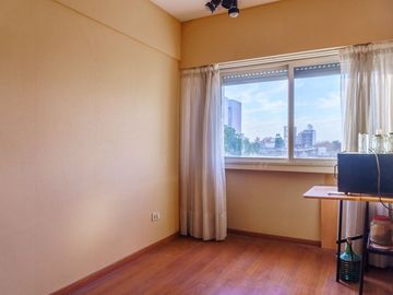 VENTA DEPTO 4 AMB CASEROS C/COCHERA APTO CREDITO