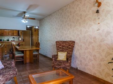 VENTA DEPTO 4 AMB CASEROS C/COCHERA APTO CREDITO