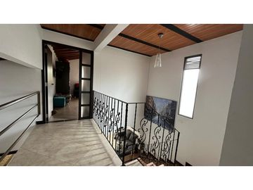 HERMOSA CASA CAMPESTRE CON PISCINA EN VENTA, SECTOR COMBIA PEREIRA