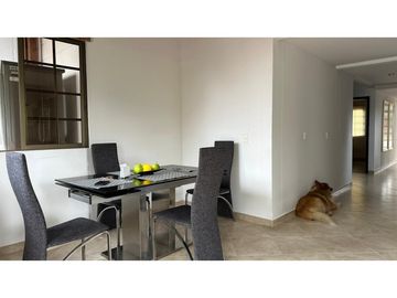 HERMOSA CASA CAMPESTRE CON PISCINA EN VENTA, SECTOR COMBIA PEREIRA