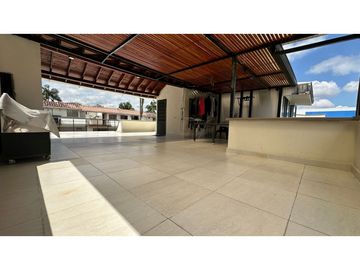 CASA ESQUINERA EN VENTA, SECTOR AVENIDA SUR, PEREIRA