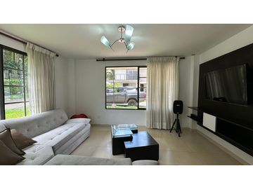 CASA ESQUINERA EN VENTA, SECTOR AVENIDA SUR, PEREIRA