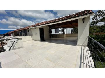 CASA ESQUINERA EN VENTA, SECTOR AVENIDA SUR, PEREIRA