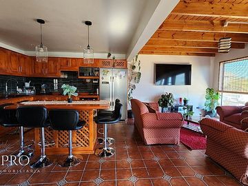 EN VENTA EN PICHILEMU OPORTUNIDAD ÚNICA: CASA + 3 CABAÑAS