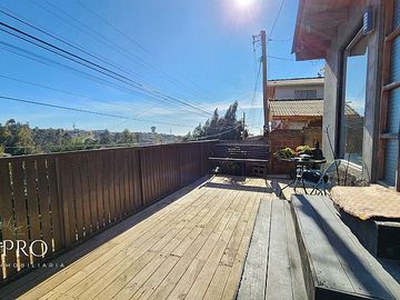 EN VENTA EN PICHILEMU OPORTUNIDAD ÚNICA: CASA + 3 CABAÑAS
