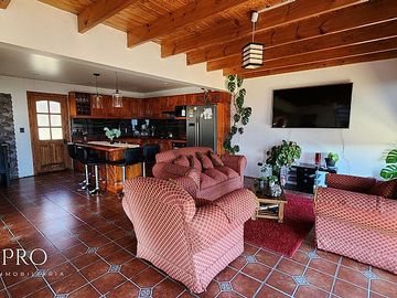 EN VENTA EN PICHILEMU OPORTUNIDAD ÚNICA: CASA + 3 CABAÑAS