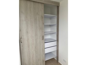 Apartamento en unidad cerrada Rionegro - Fontibon