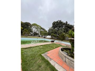Venta de Casa, Machala, Sector Hotel Oro Verde 3339 m²