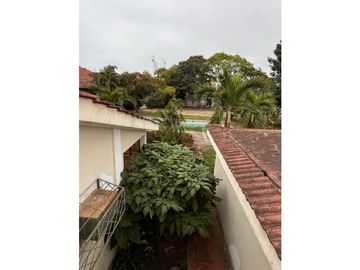 Venta de Casa, Machala, Sector Hotel Oro Verde 3339 m²