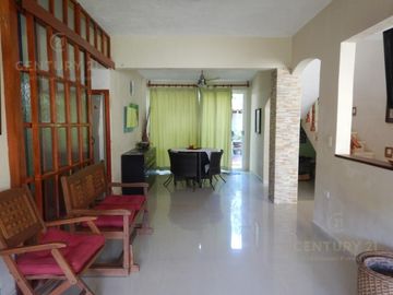 EN VENTA CASA EN CANCÚN C2745