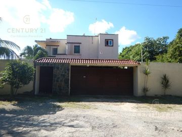 EN VENTA CASA EN CANCÚN C2745