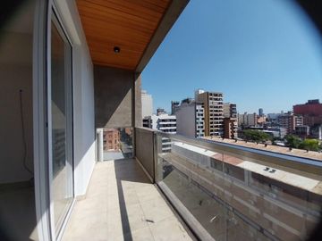 Departamento en Venta 2D, Barrio Sur, Lavalle al 500