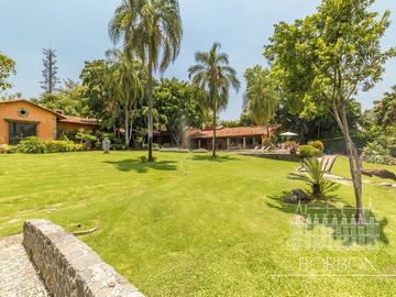VILLA EL NIDO
