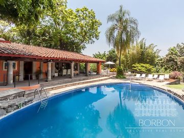 VILLA EL NIDO