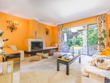 CASA DORAL