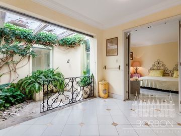CASA DORAL
