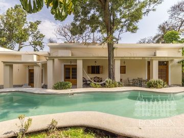 VILLA OASIS