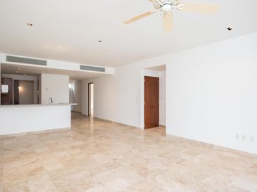 Departamento en Venta en Isla Palmares con vista Alberca en El Tigre Club de Golf Nuevo Vallarta