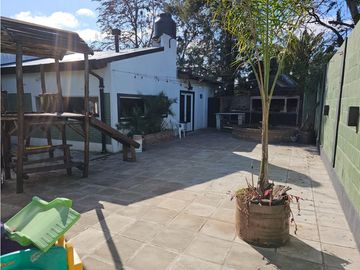 Casa 3 Ambientes con cochera