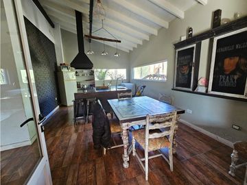 Casa 3 Ambientes con cochera
