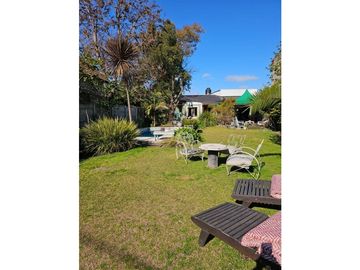 Casa 3 Ambientes con cochera