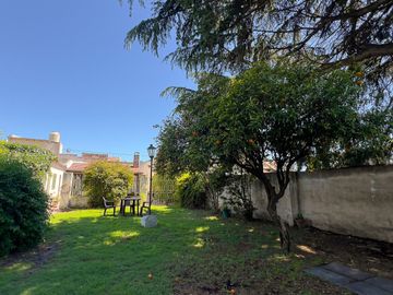 VENTA CASA 4 DORM. SEMICENTRO TANDIL