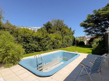 VENTA CASA 4 DORM. SEMICENTRO TANDIL
