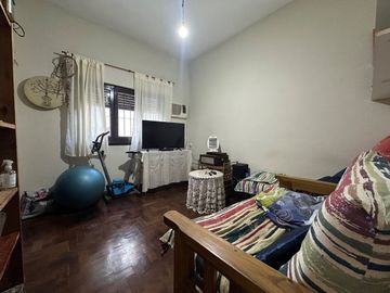 VENTA CASA 4 AMB+DPTO MONOAMB S/LOTE 400 M2 LOMAS