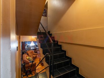 VENTA PH TIPO CASA DUPLEX EN CORAZON DE CABALLITO