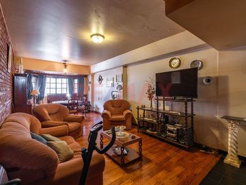 VENTA PH TIPO CASA DUPLEX EN CORAZON DE CABALLITO
