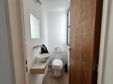 Venta depto cuatro amb en Castelar con cochera
