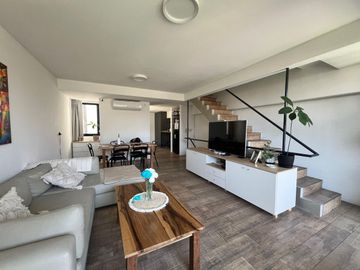 Venta depto cuatro amb en Castelar con cochera