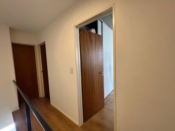 Venta depto cuatro amb en Castelar con cochera