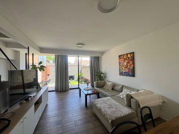 Venta depto cuatro amb en Castelar con cochera