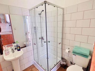 Casa en Venta en Metro Cerro Blanco | Casa en venta (6D6B) | Recoleta | One Propiedades