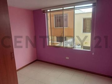 Casa Duplex-Instituto Rumiñahui-Sangolqui- 75000 negociables