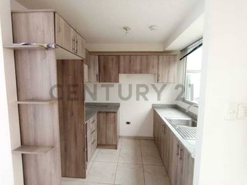 CASA EN VENTA CONJUNTO NAVARRA II
