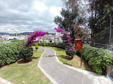 CASA EN VENTA CONJUNTO NAVARRA II