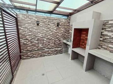 CASA EN VENTA CONJUNTO NAVARRA II