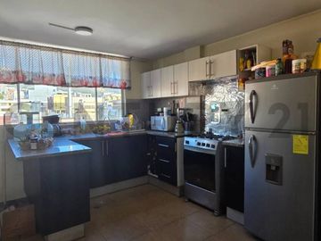 En Venta Departamento 3D Sector La Delicia