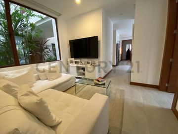 Hermoso Departamento con Jardín en San Patricio Cumbayá
