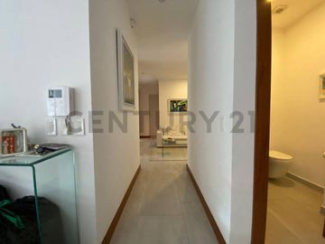 Hermoso Departamento con Jardín en San Patricio Cumbayá